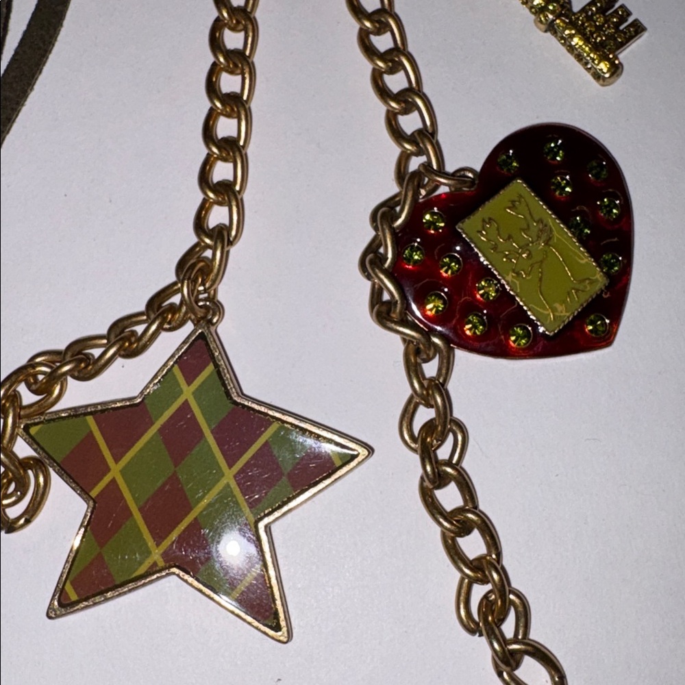 NWT Pilgrim Gold Keychain with Red Heart and Star Charms - Picture 5 of 6